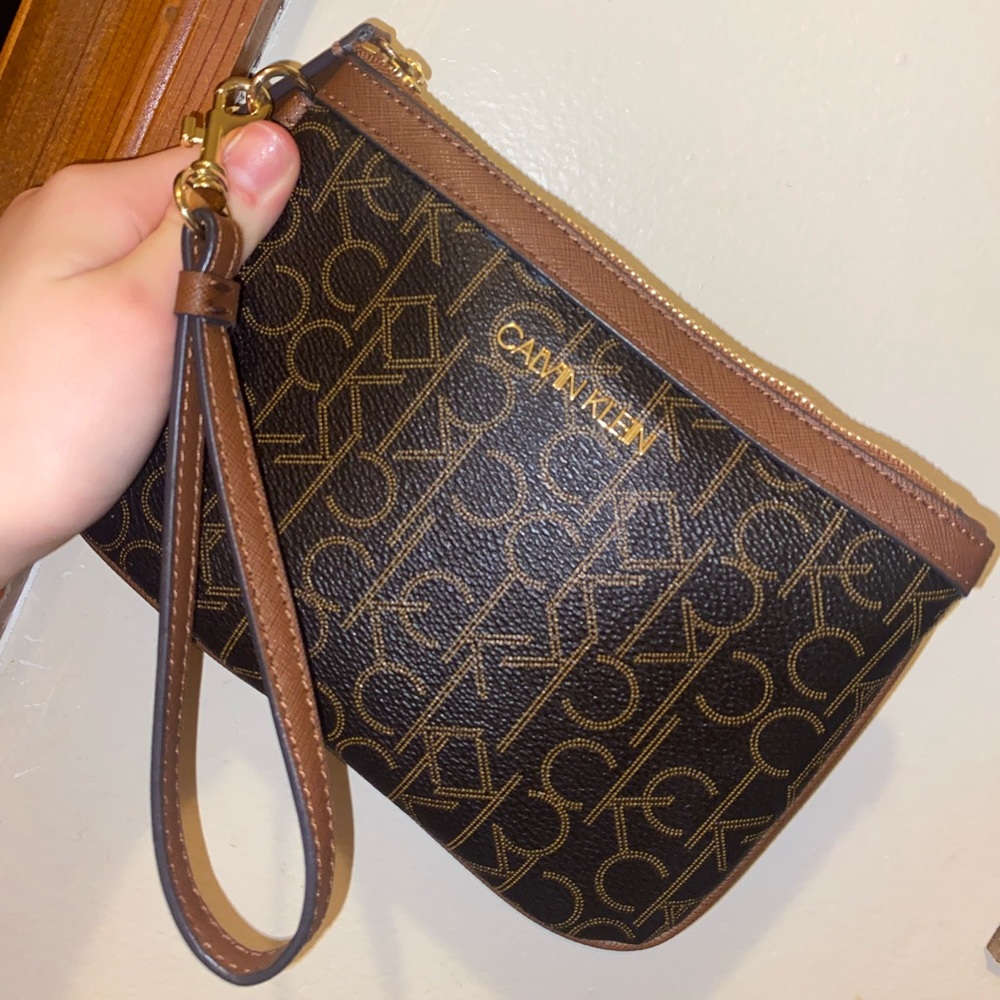 Wristlet